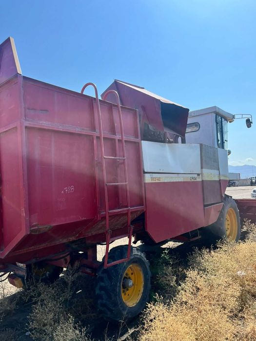 комбайн ловол початкоуборочный