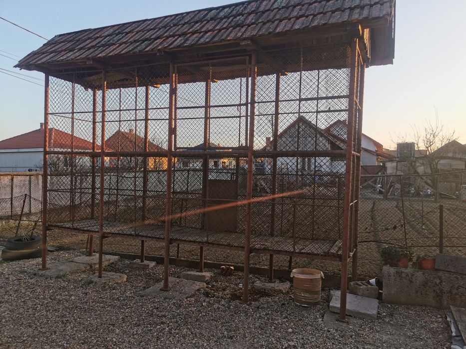 Vând cos pentru porumb