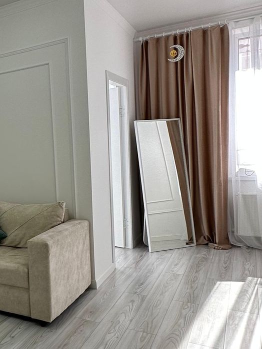 Продам напольное зеркало 160x65