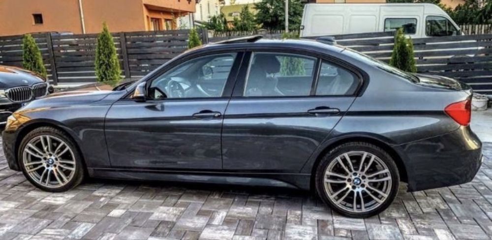 * BMW 320d xDrive Pachet M interior /exterior