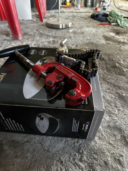 Dispozitiv de taiat tevi
