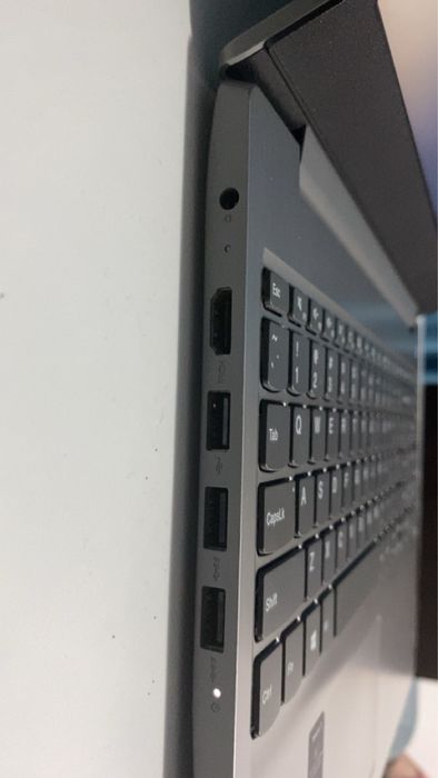 Laptop Lenovo IdeaPad 3-15ARE05 4GB 256GB