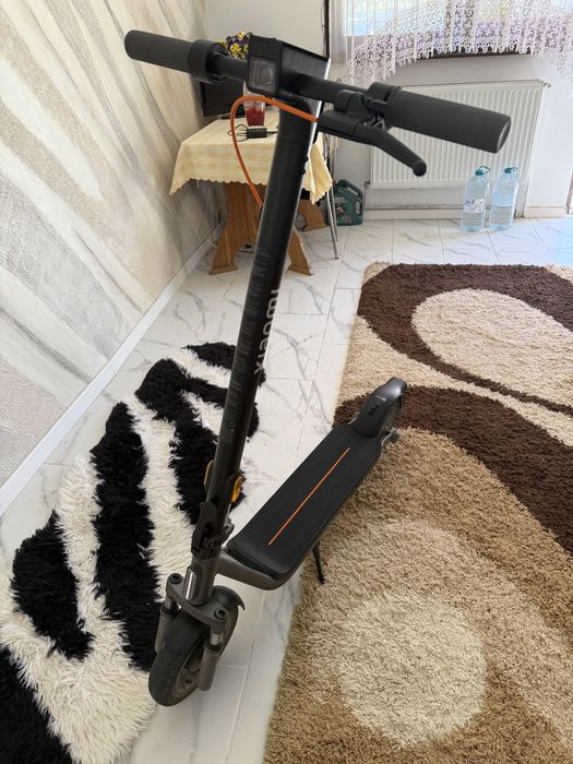 Vand trotineta electrica xiaomi lite 6 aproape noua