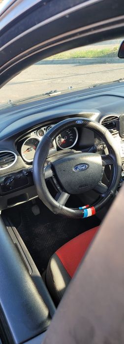 FORD Focus 2009 — imagine 5