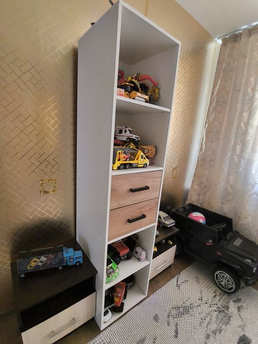 Комод,шкафы,компьютерный стол
