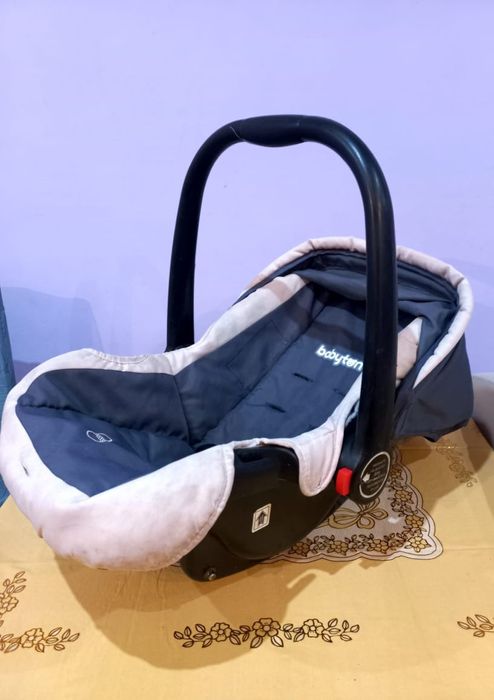 Авто кресло для детей .