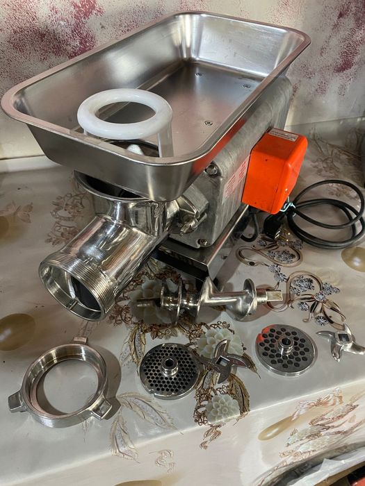 Мясорубка RY22. 1.8кв