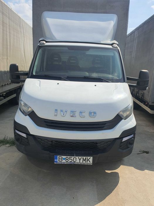 Autoutilitara Iveco Daily 35 C15 cu prelata