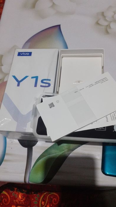 Vivo Y1s 32Gb sotiladi