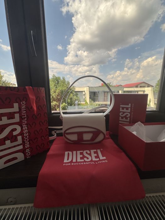 Geanta Diesel Noua Originala ( am si bonul )