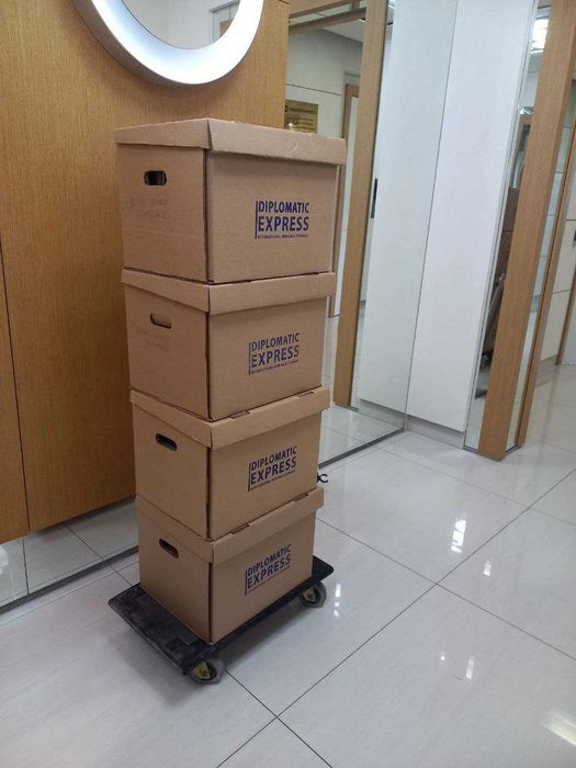 Коробки, упаковочный материал  для переезда