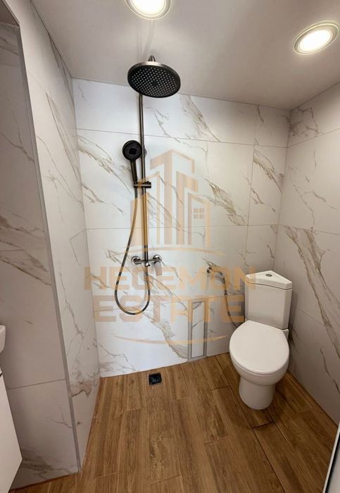 Продава се Двустаен апартамент в Варна, Колхозен пазар - 41 кв.м за 2561 €/кв.м - Снимка #4