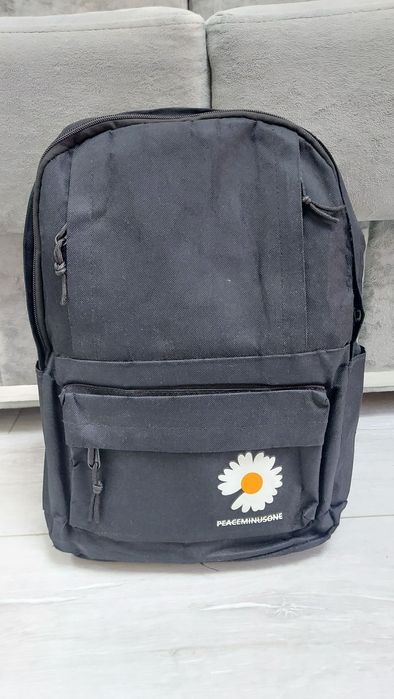 Продам рюкзаки цена за всё 3000 тг.