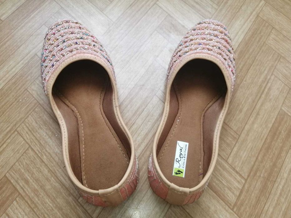 Продам новые балетки в индийском стиле