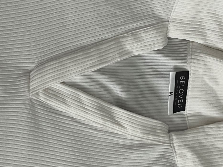 Бяла блуза-Beloved