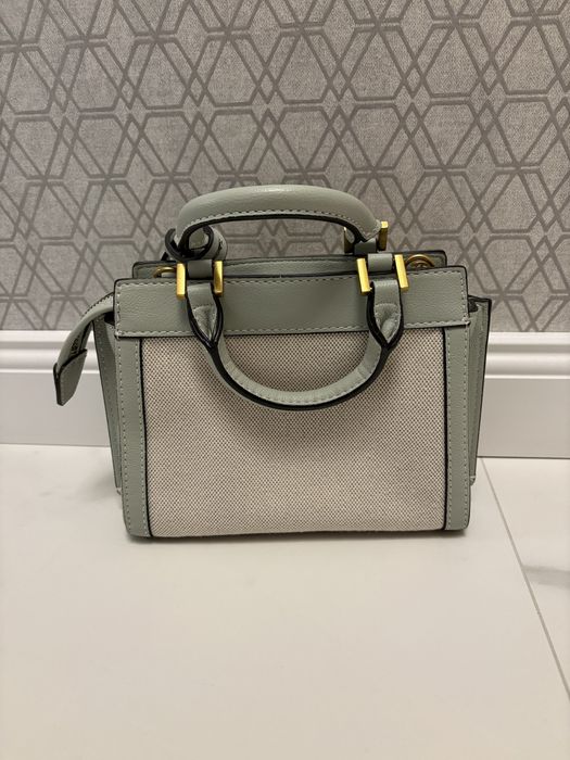Чанта Guess Katey
