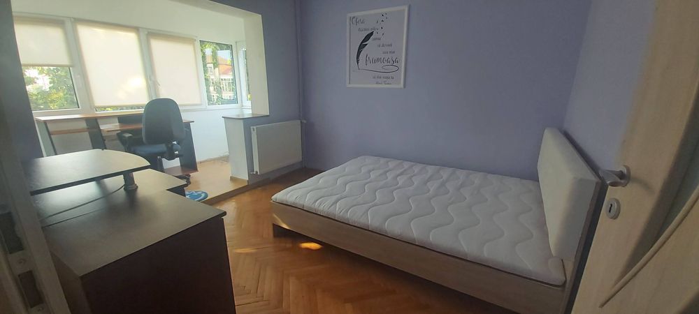 Dau in chirie apartament 3 camere in Rogerius