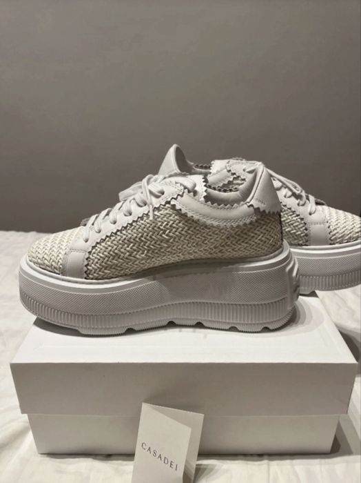 Сникърси CASADEI