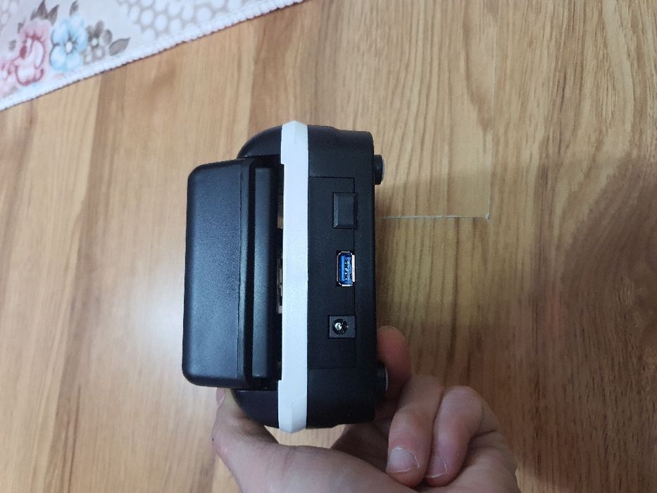 Детектор за проверка на пари евро  долар и паунд.