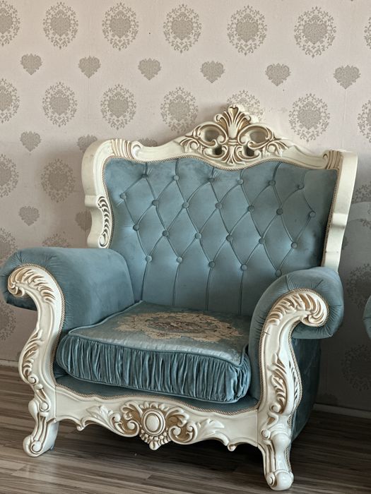 Диван  с  креслом  отличном состоянии