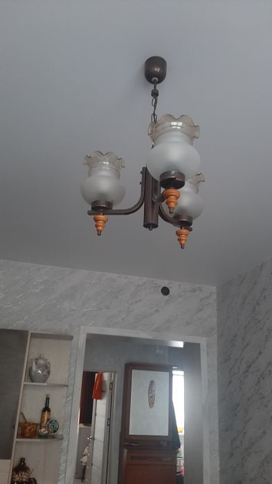 Продается люстра