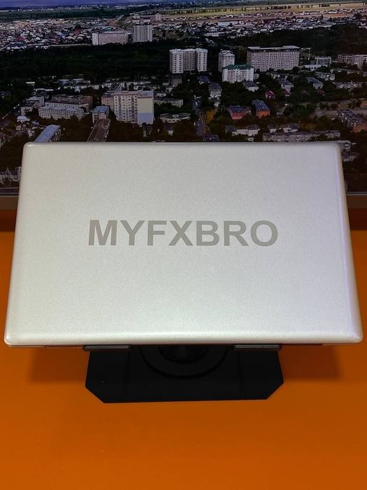 Ноутбук Myfixbro