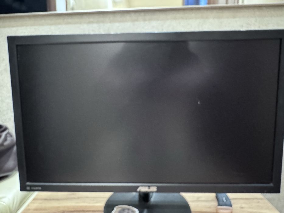 Монитор Asus в хорошем состоянии