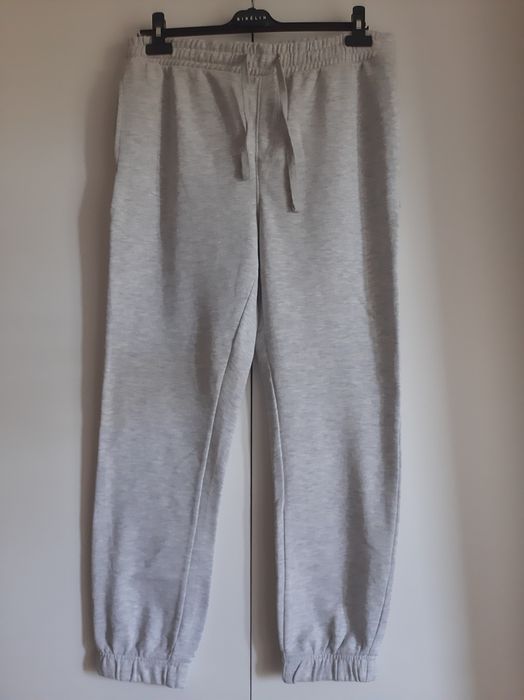 Продается свитшот мужской