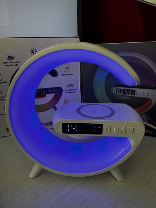 Ceas RGB cu radio