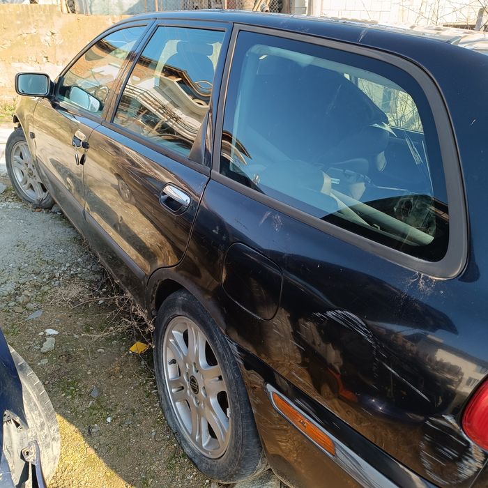Volvo V40 1.9 dci 115 на части