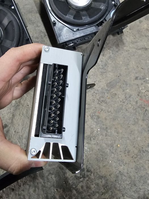 Hi fi e60 e61 музика озвучение bmw бмв