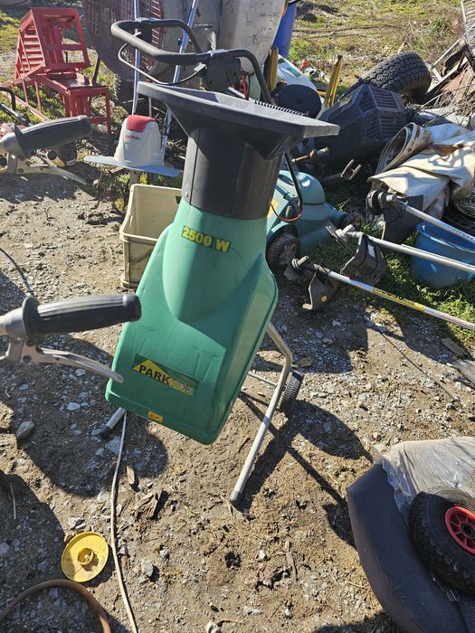 Дробилка на клони