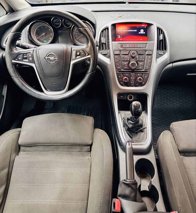 Opel Astra J SportsTourer Euro6 1.6Cdti