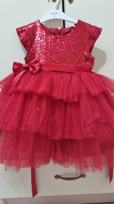 Красивое красное платье для девочек 2–3 лет