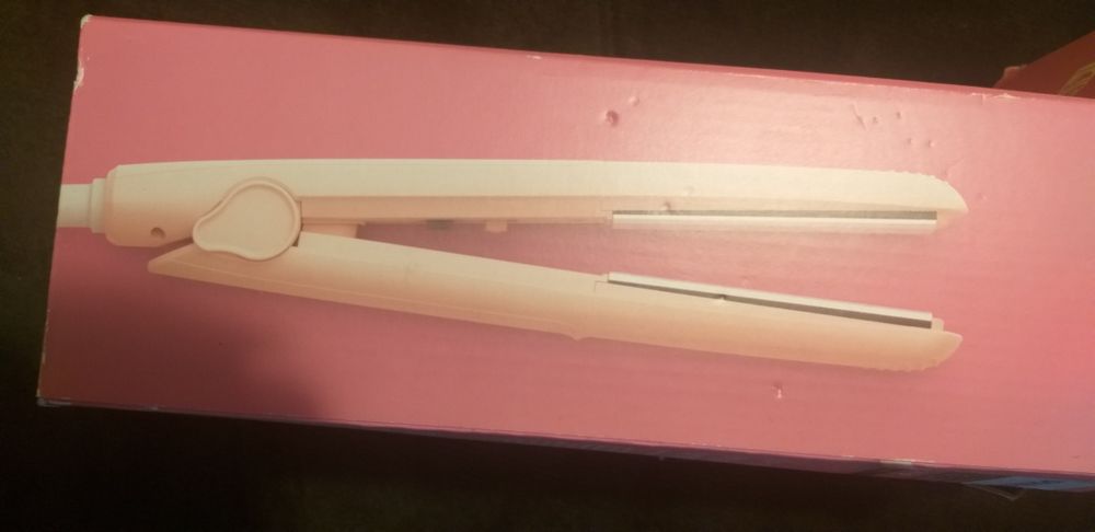 Placa de indreptat parul Philips   NOUĂ