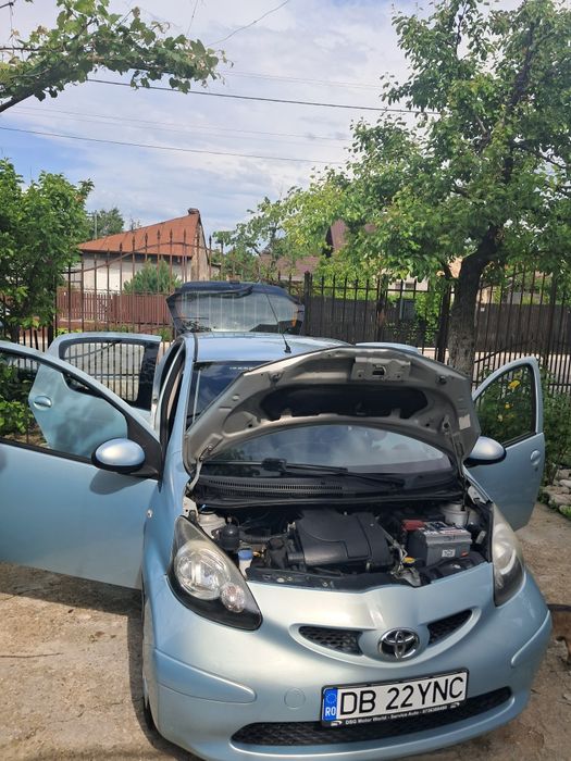 Vând Toyota Aygo