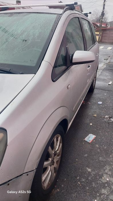 Vand masina zafira cu gpl