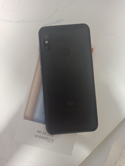 Смартфон Xiaomi A2 light