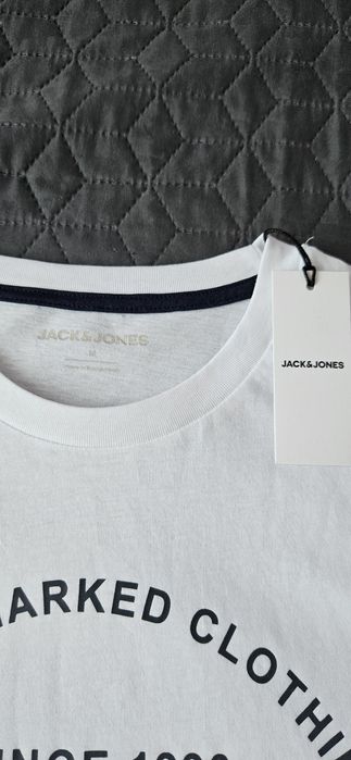 Чисто нов тишърт Jack&Jones