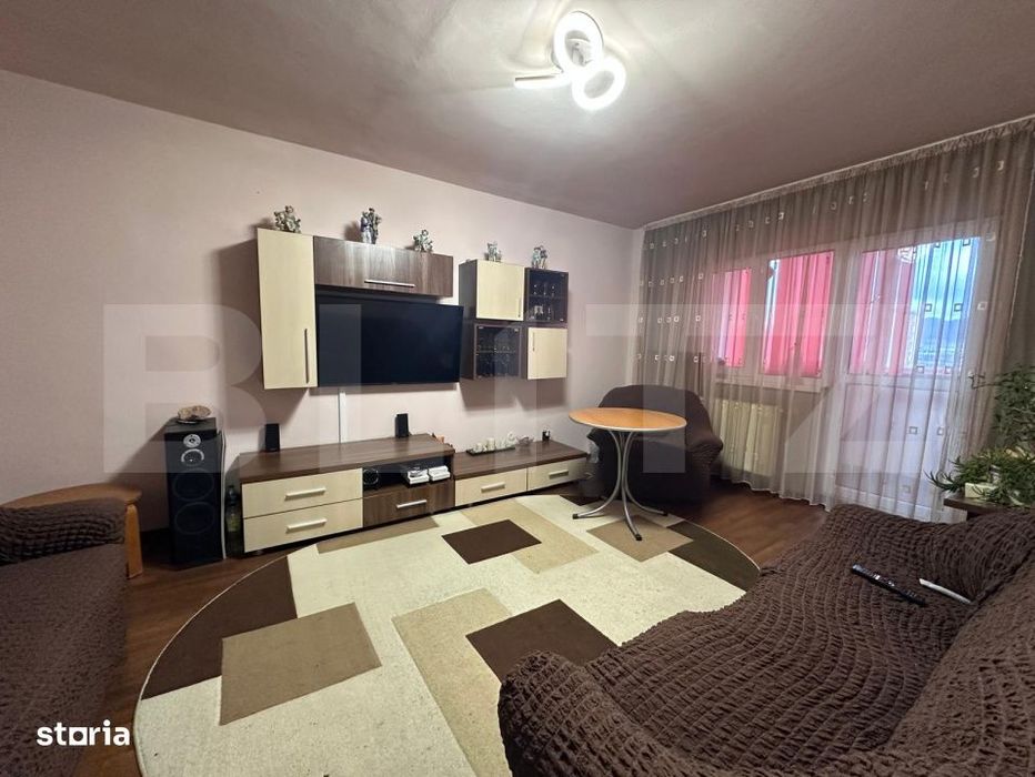 Apartament cu 4 camere, 2 bai si 2 locuri de parcare, Astra
