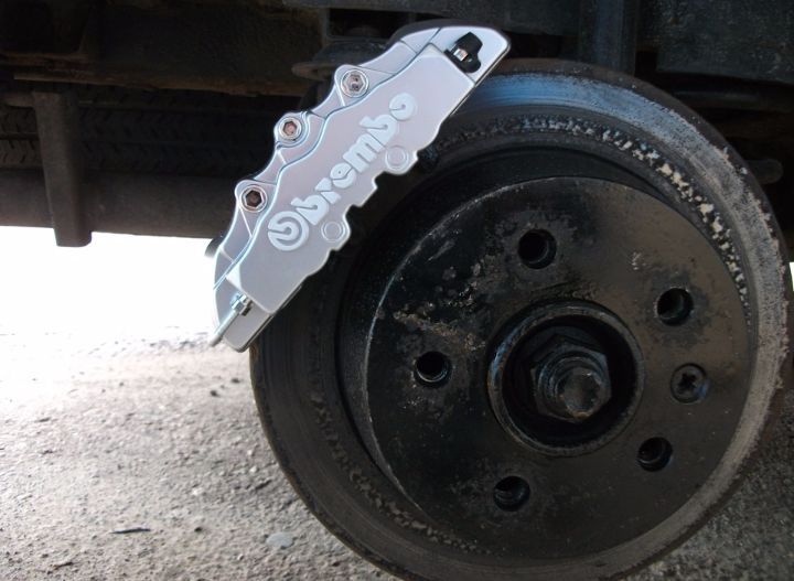 Накладки на супорта BREMBO