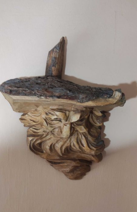 Sculptură de lemn - moș