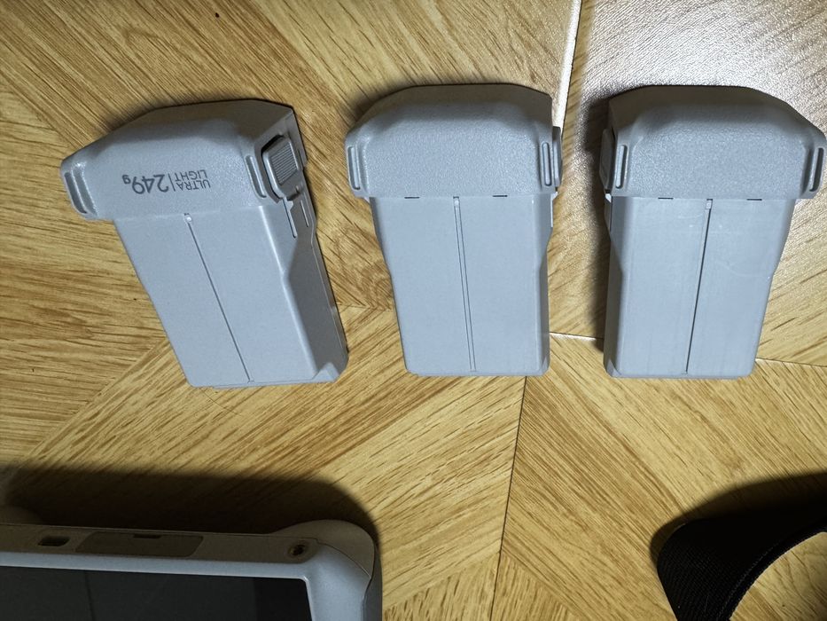 DJI Mini 3 Pro fly more