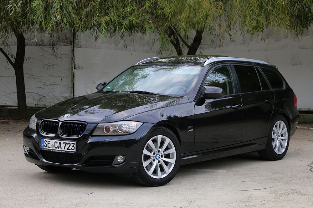 Vand BMW Seria 3 Euro 5 Navi Panoramic Clima Bi-Xenon