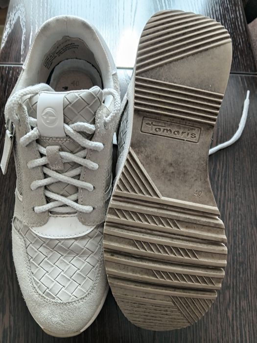 Кроссовки  Tamaris 40р