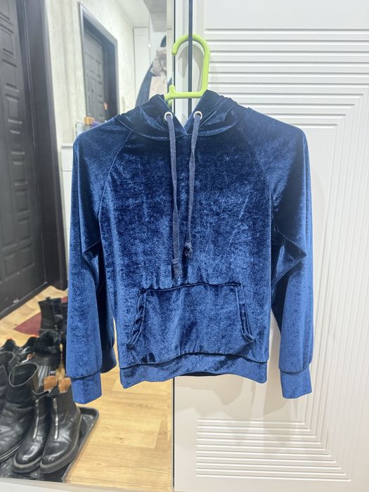 Блузки и кофта по 1000 тг