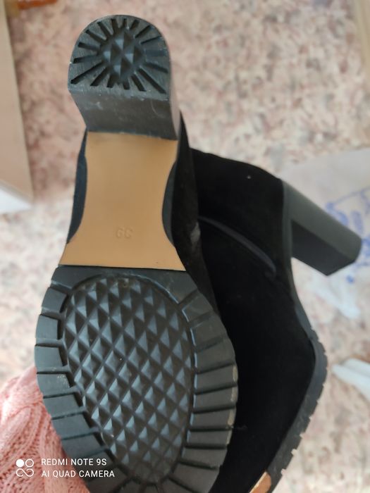 Продам сапоги женские