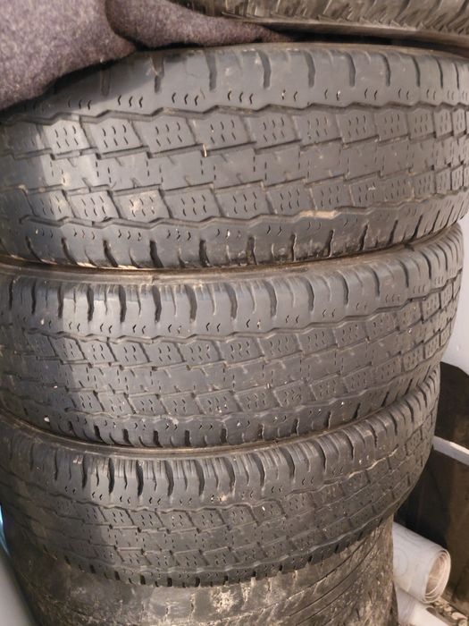 Продам резину 15. 16