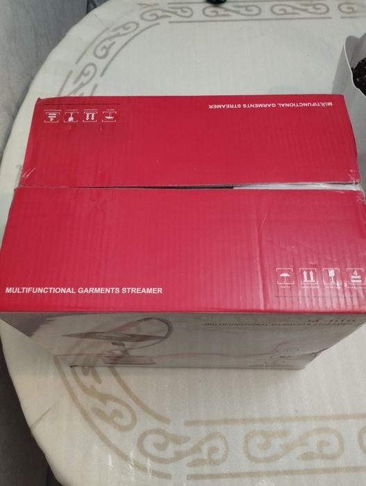 Паравой утюг в упаковке