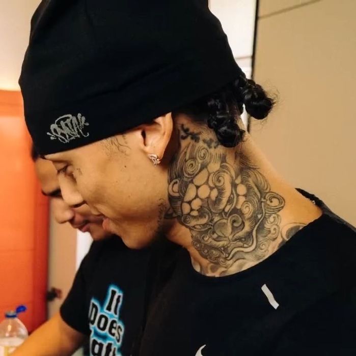 шапка, central cee hat, Syna